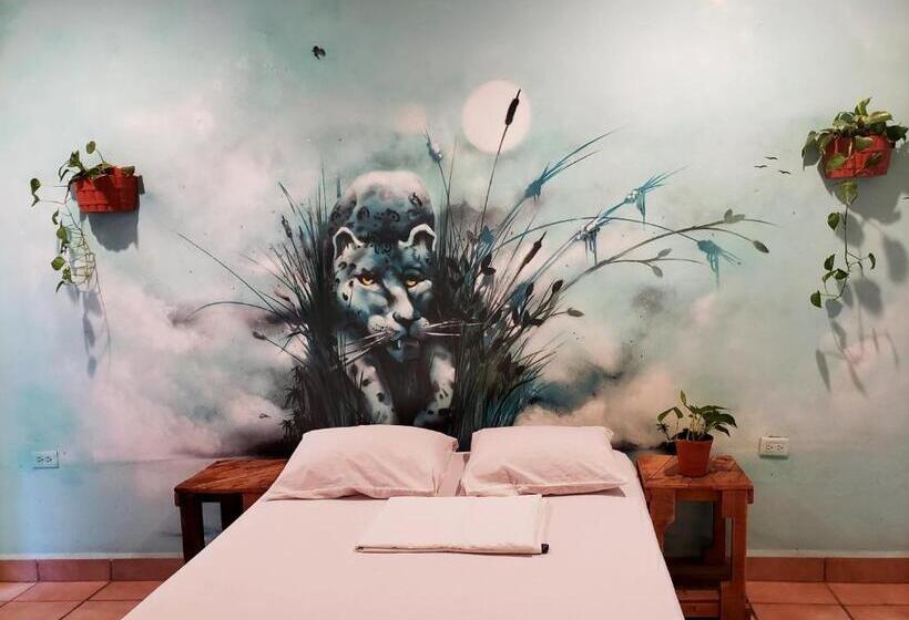 Habitació Quàdruple Estàndard Bany Compartit, Tres Mundos Hostel