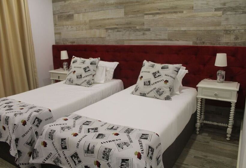 Номер Стандарт с Балконом, Art'otel Barcelos