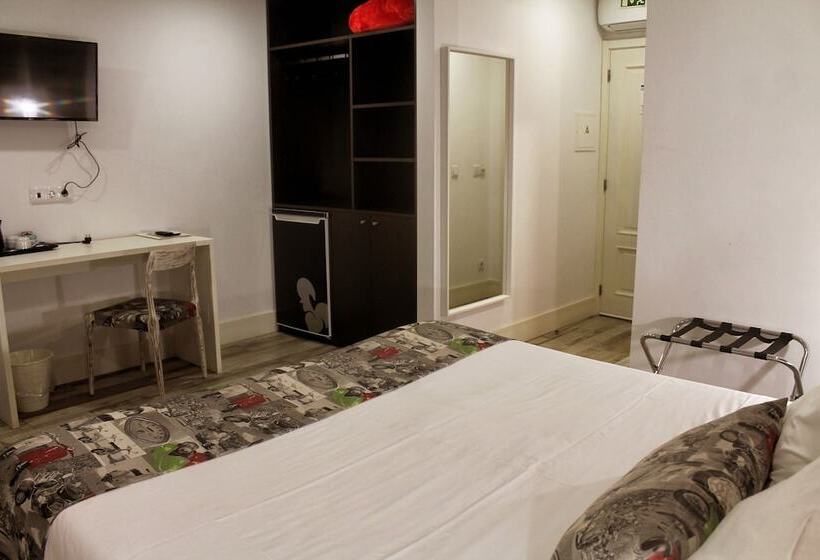 Номер Стандарт с Балконом, Art'otel Barcelos