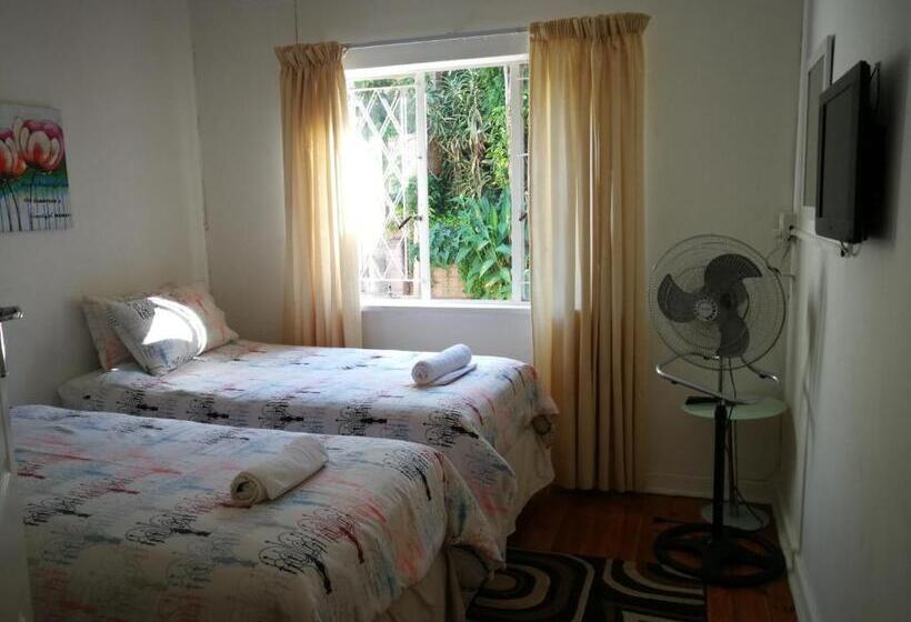 کلبه ییلاقی, Bluff Accommodation Aybriden Self Catering