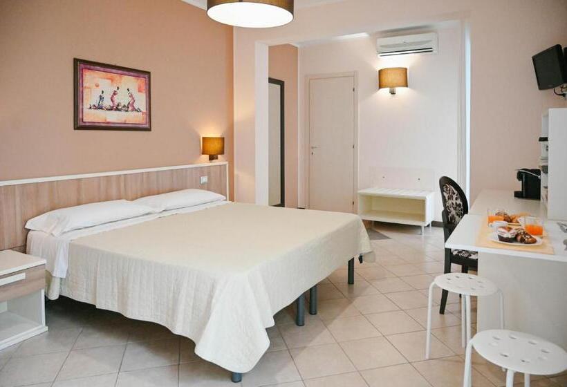 Quarto Estandar, Stella Del Sud