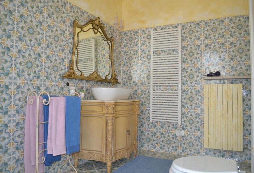 اتاق استاندارد با بالکن, La Maison Delle Favole