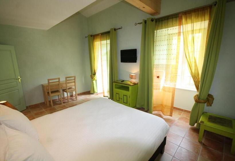 اتاق راحتی, Logis Hôtel Restaurant Le Domaine De L Eau Vive