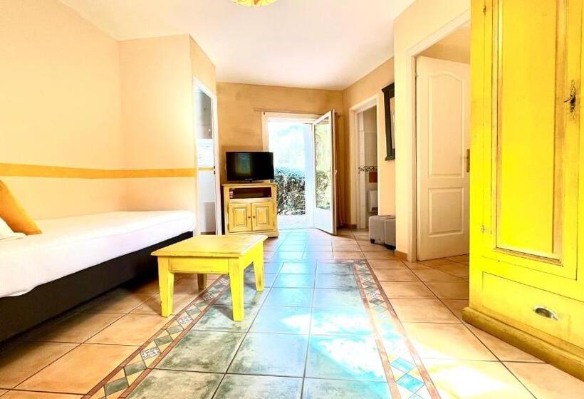 اتاق لوکس, Logis Hôtel Restaurant Le Domaine De L Eau Vive