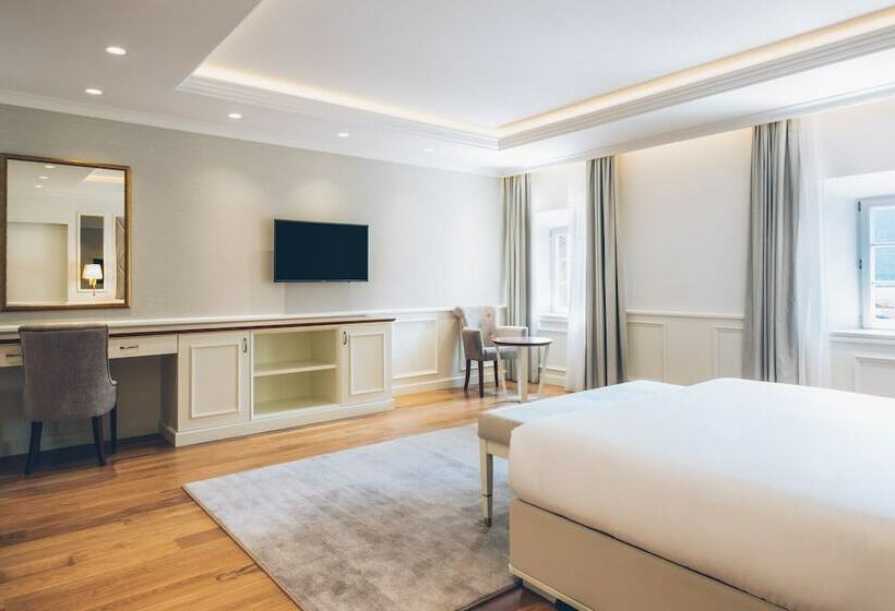 سوییت جونیور, Heritage Grand Perast By Rixos