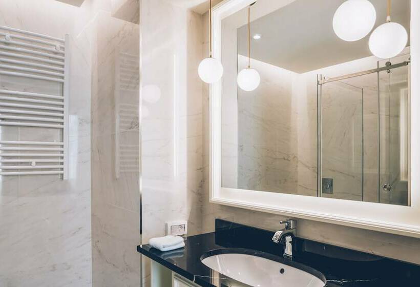 Номер Deluxe, Heritage Grand Perast By Rixos