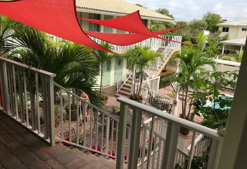 חדר סטנדרט עם מיטת קינג, The Big Coconut Guesthouse   Gay Men S Resort