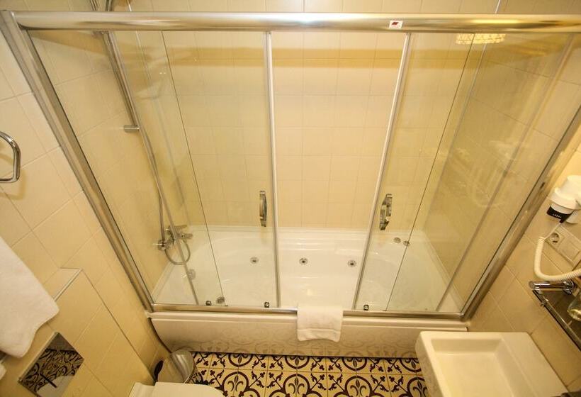 اتاق استاندارد سه نفره, Venue Hotel Istanbul Old City