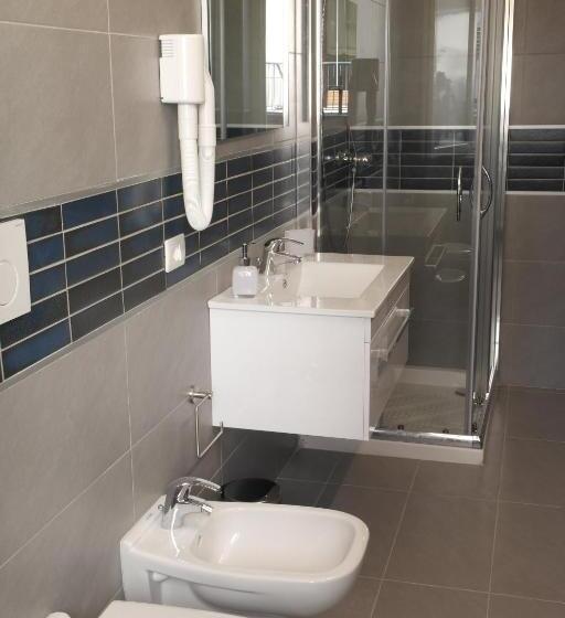 Standard room with outdoor bath, By Fralillo