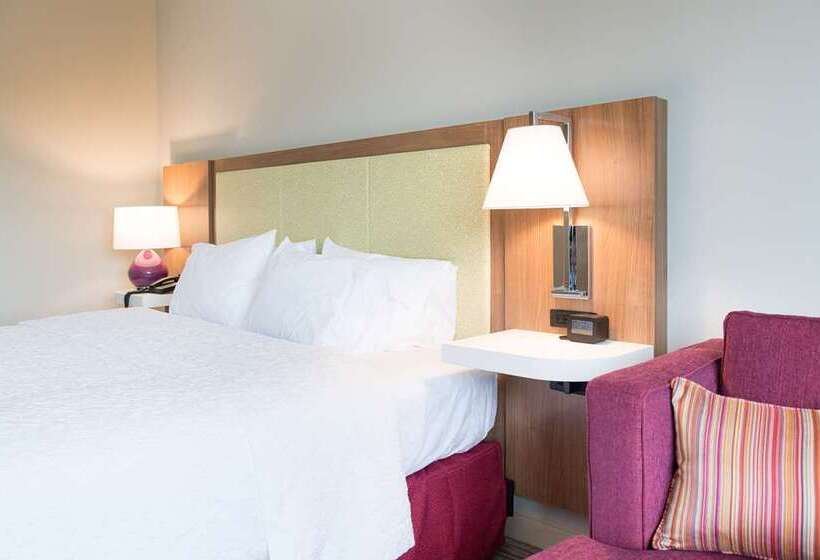 Номер Стандарт, Hampton Inn & Suites Menomonie Uw Stout