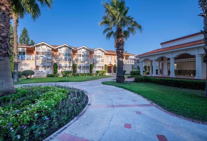 Номер Клуб, Euphoria Palm Beach Resort