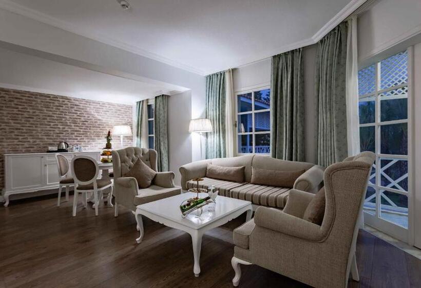 Президентский Люкс, Euphoria Palm Beach Resort