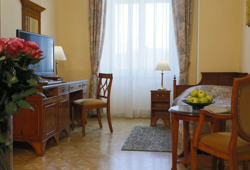 Habitación Estàndard Individual, Bristol Kralovska Vila