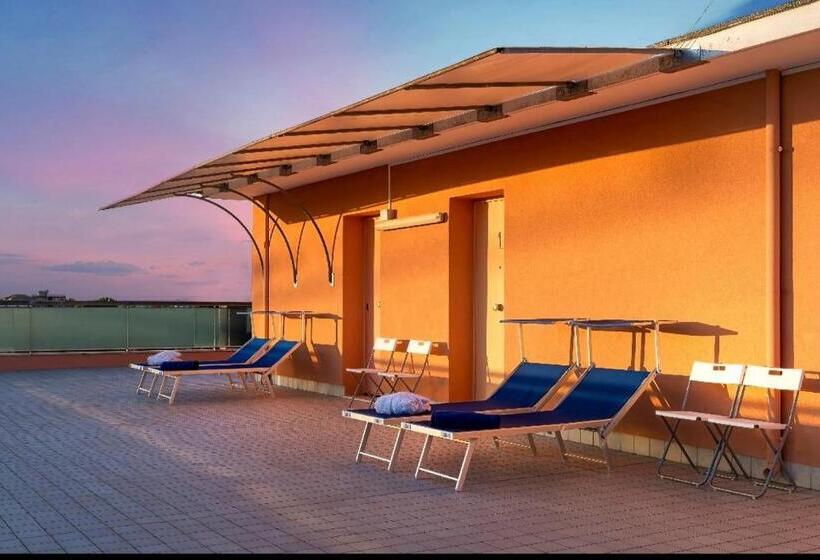 Номер Deluxe Вид на Море Боковой, Kursaal Di Bellaria