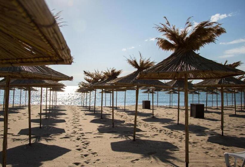 2 Bedrooms Suite Sea View, Long Beach Resort