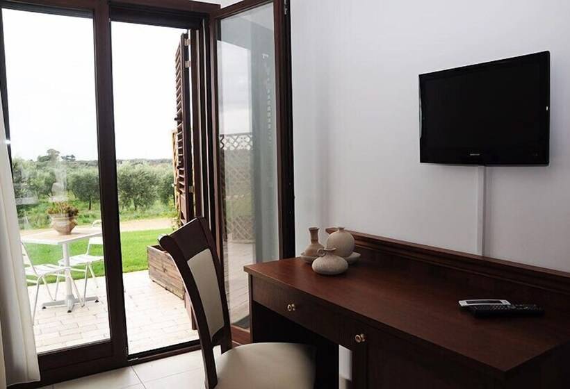 اتاق استاندارد سه نفره, Agri Hotel Conte Salentino