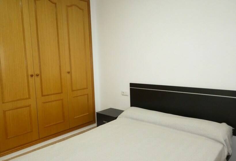３ベッドルームアパートメント, Apartamentos Tavernes Gandía 3000
