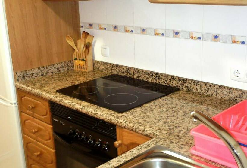 ３ベッドルームアパートメント, Apartamentos Tavernes Gandía 3000