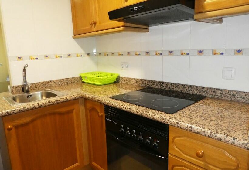 ３ベッドルームアパートメント, Apartamentos Tavernes Gandía 3000