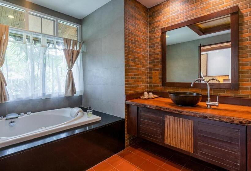 کابین, Ban Sainai Resort  Sha Extra Plus Aonang S Green Resort