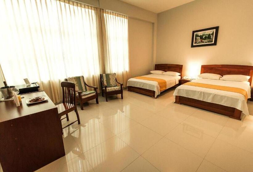 디럭스 룸, Cumbaza Hotel & Convenciones