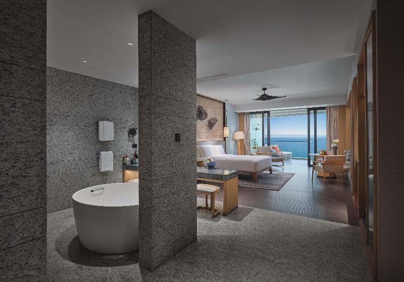 Номер Стандарт Вид на Море, Crowne Plaza Sanya Haitang Bay Resort, An Ihg