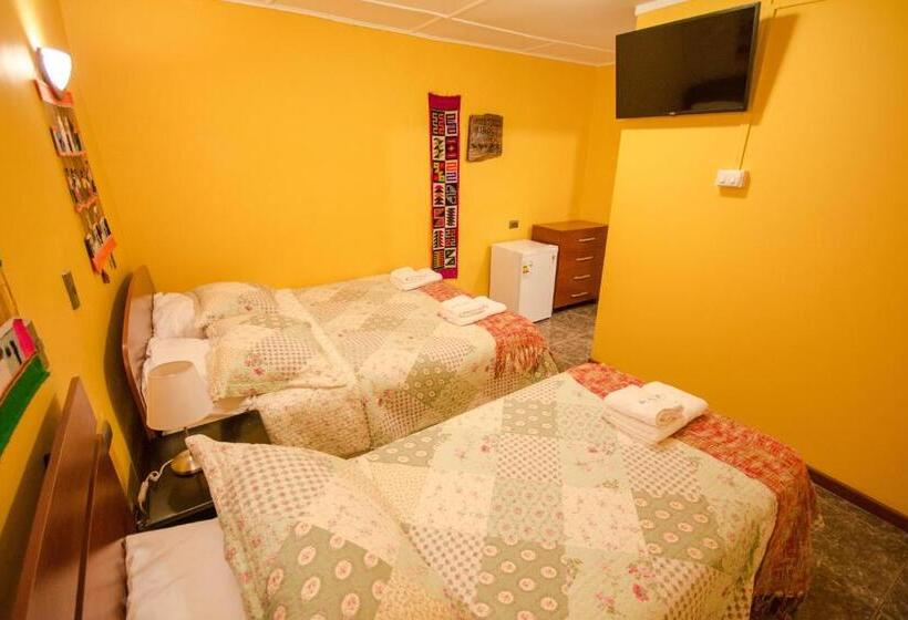 스탠다드 트리플 룸, Hostal Kirckir