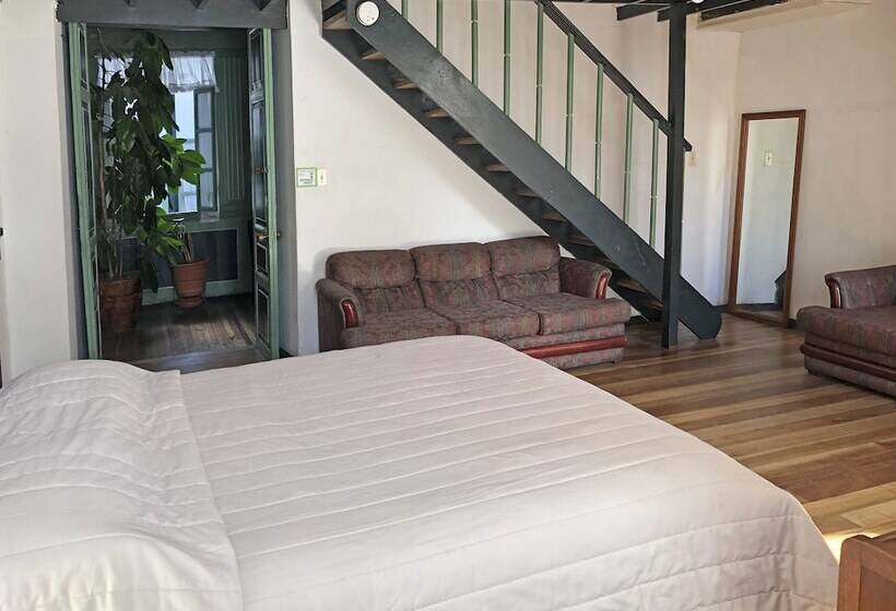 Семейный Номер, Hostal Latina