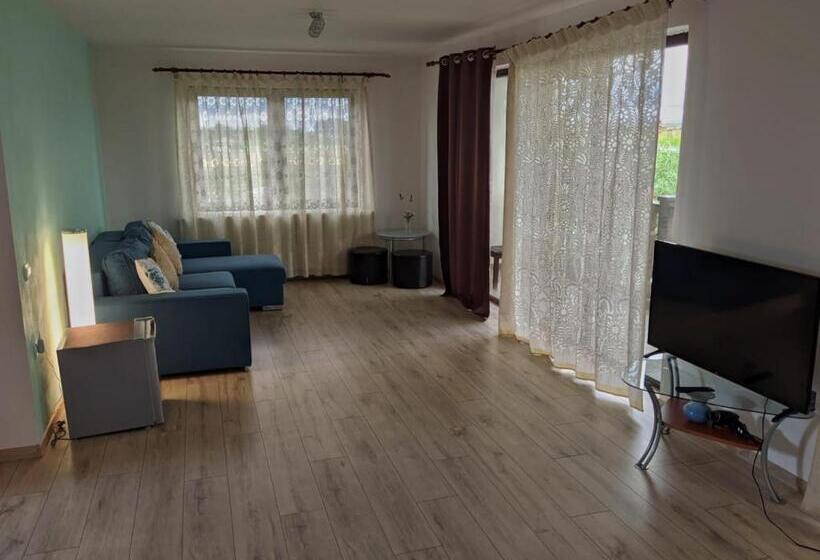 سوییت خانوادگی, Aqua Club Elatis