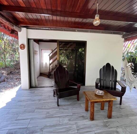 スタンダードバンガロー, Calala Lodge