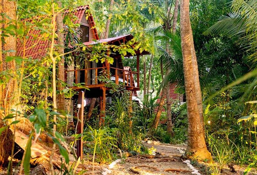 ガーデンビューのスタンダードバンガロー, Calala Lodge
