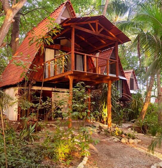 ガーデンビューのスタンダードバンガロー, Calala Lodge