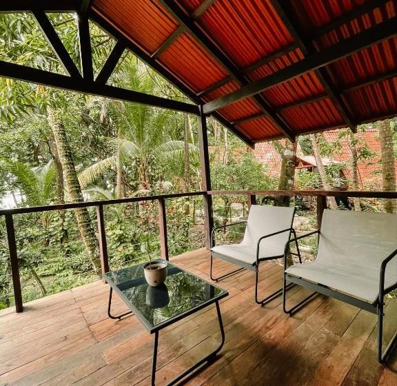 家族用バンガロー, Calala Lodge