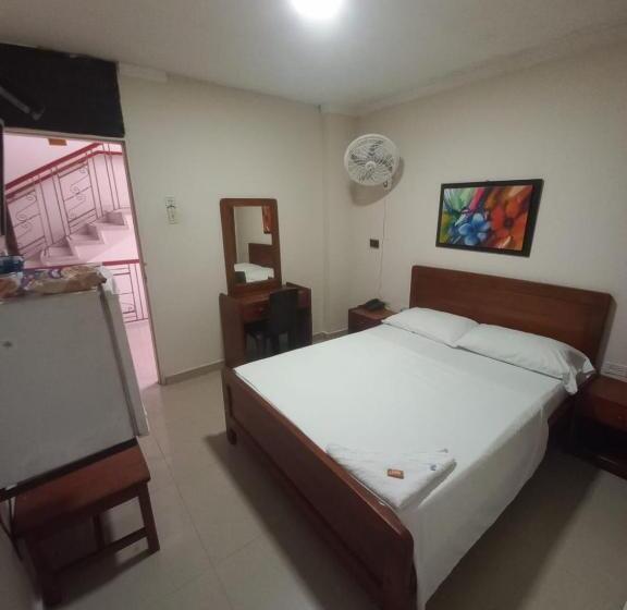 اتاق اکونومی, Granada Inn