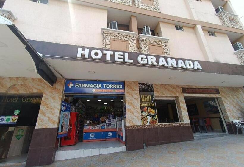 اتاق استاندارد سه نفره, Granada Inn