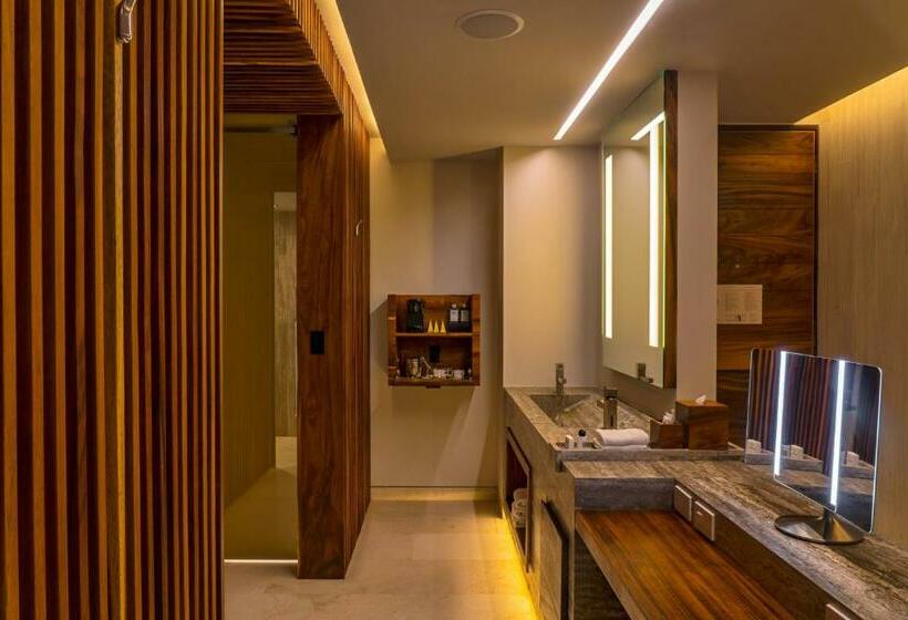 חדר סטנדרט נוף לים עם מרפסת, Solaz, A Luxury Collection Resort, Los Cabos