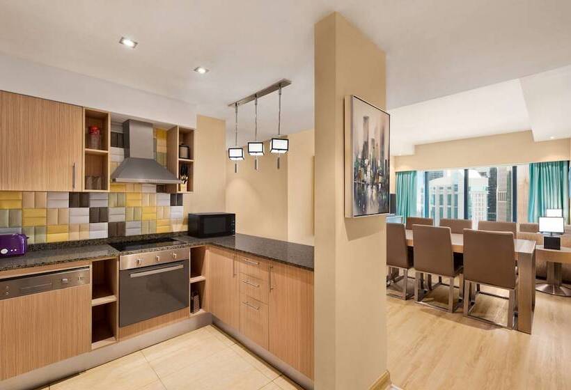 Апартаменты 3 Спальни, Wyndham Doha West Bay