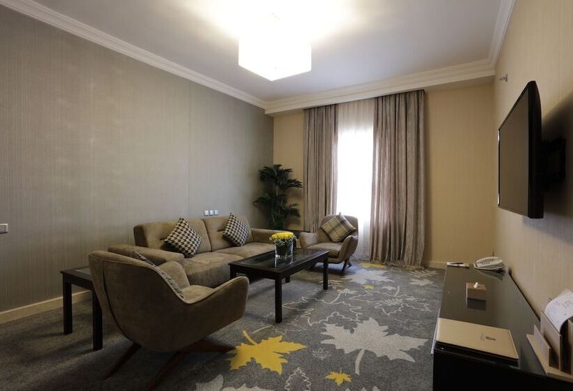 Люкс Ejecutiva 2 Спальни, Warwick Hotel Jeddah