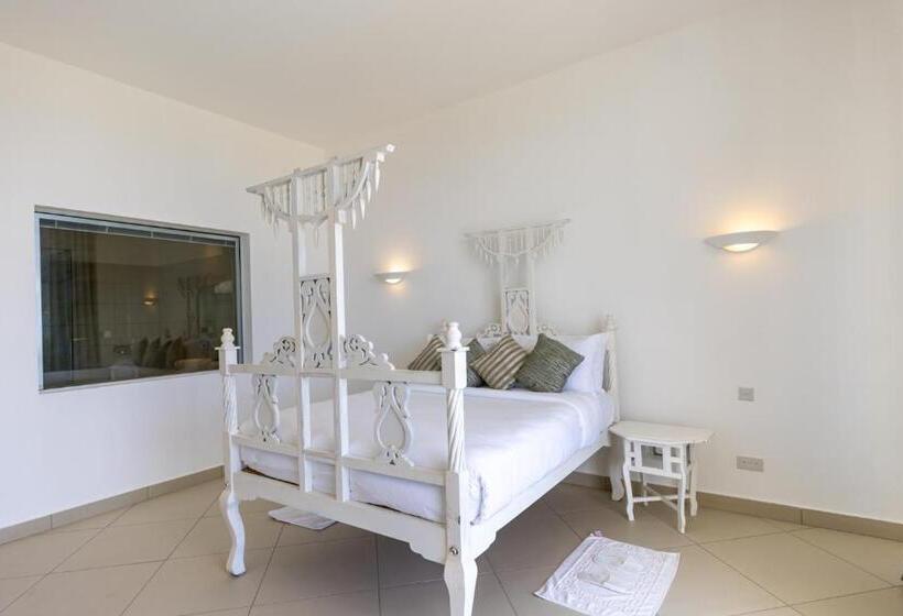 1 Bedroom Apartment Sea View, Sun N Sand Beach Resort