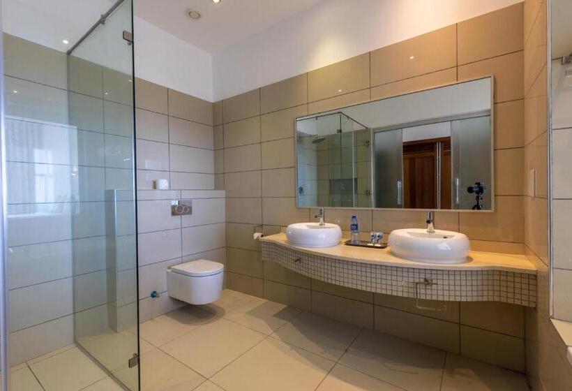 1 Bedroom Superior Apartment, Sun N Sand Beach Resort