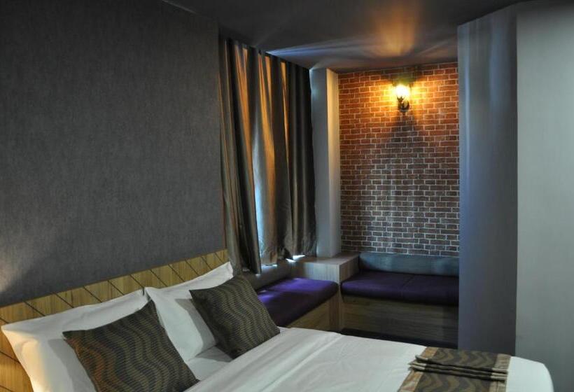 Четырехместный Номер Стандарт, Valya Hotel, Kuala Terengganu