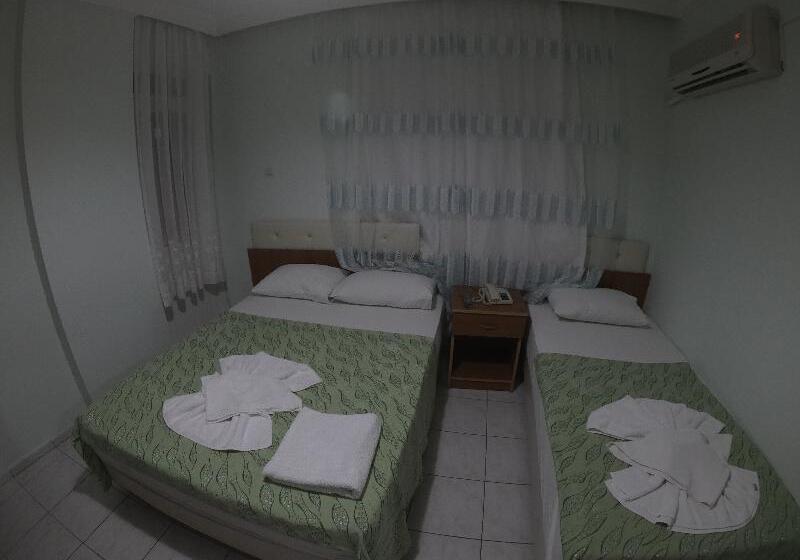 اتاق استاندارد سه نفره, Almir Otel
