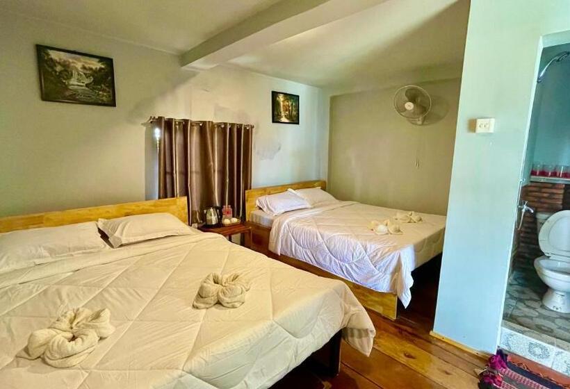 חדר דלוקס, The Cliff Hostel