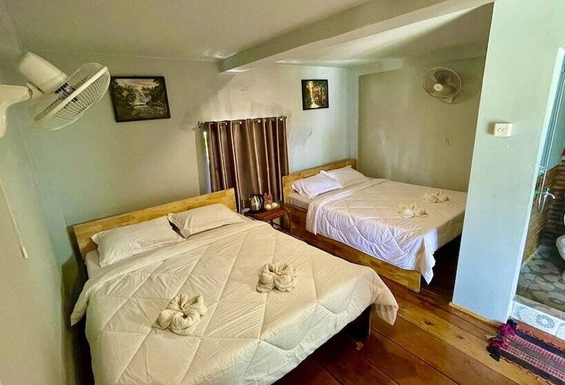 חדר דלוקס, The Cliff Hostel