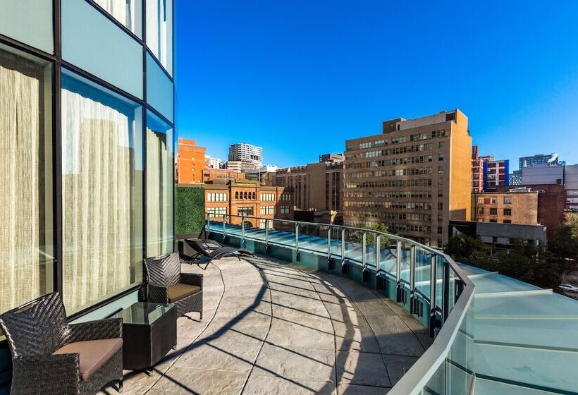 스탠다드 룸 더블 침대 도시 전망, Birks Montreal