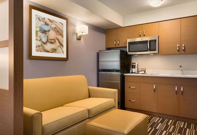 Люкс, Microtel Inn & Suites By Wyndham Val D Or