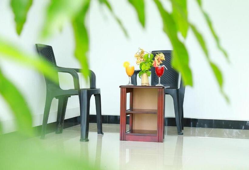 Номер Deluxe с Балконом, Rivonway Hotel Polonnaruwa