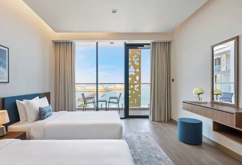 Апартаменты 2 Спальни Вид на Море, Beach Bay Hotel Mirfa