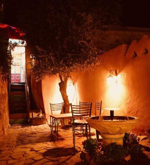 Standard room with outdoor bath, Petra Bedouin Bed And Breakfast