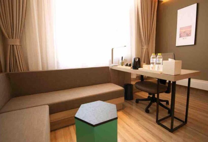 Номер Стандарт, Atour Hotel Yantai South Station Yingchun Street